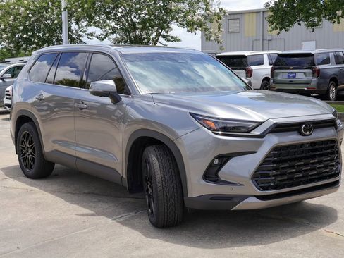 Used 2026 Toyota Grand Highlander AWD image 26