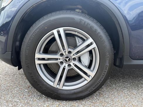 Used 2022 Mercedes-Benz GLC 300 4MATIC w/ Premium Package Lite image 12