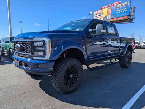 New 2026 Ford F250 XLT w/ XLT Premium Package AWD/4WD image 8