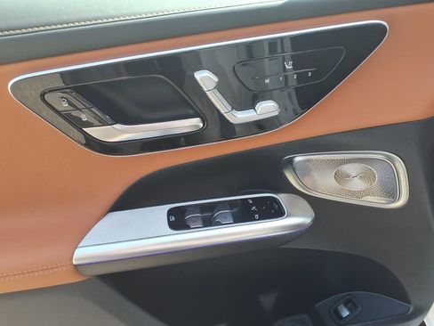 Certified 2026 Mercedes-Benz GLC 300 4MATIC image 12