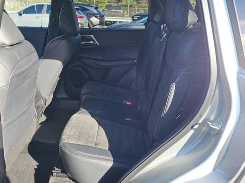 Used 2024 Mitsubishi Outlander SE image 29