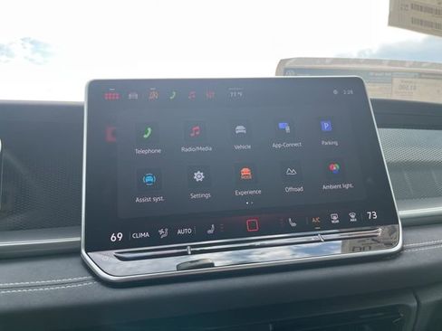 New 2026 Volkswagen Tiguan SE AWD/4WD image 15