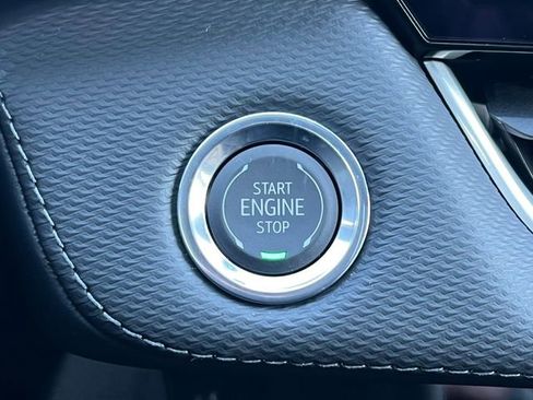 New 2026 Chevrolet Equinox LT w/ Convenience Package II image 28