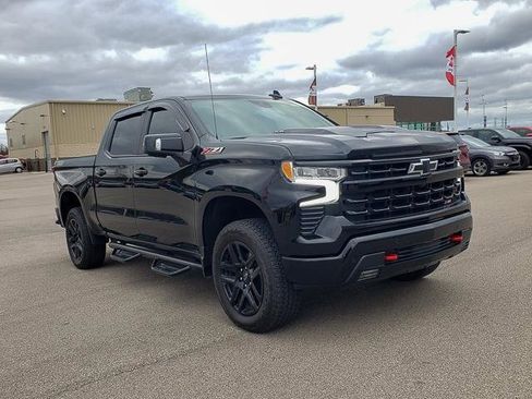 Used 2025 Chevrolet Silverado 1500 LT Trail Boss w/ LT Trail Boss Premium Package image 3