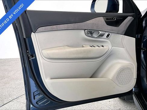 Certified 2023 Volvo XC90 B6 Ultimate AWD/4WD image 23