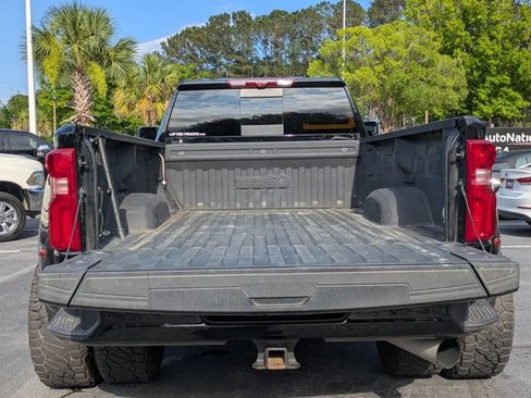 Used 2024 Chevrolet Silverado 3500 High Country w/ High Country Premium Package AWD/4WD image 6