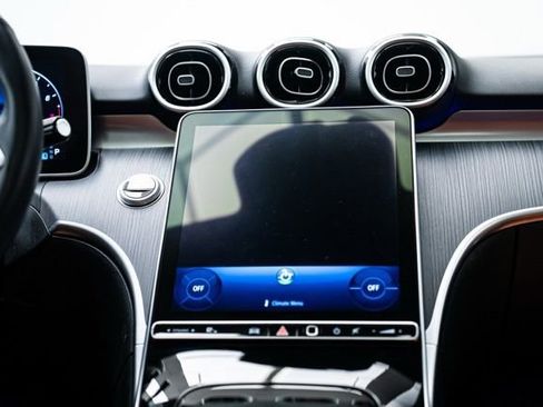 Used 2025 Mercedes-Benz C 300 4MATIC Sedan image 18