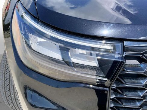 Used 2025 Ford Explorer ST-Line AWD/4WD image 26