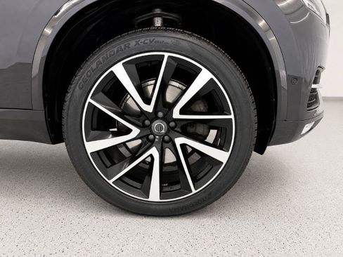 Used 2018 Volvo XC90 T6 Momentum w/ Convenience Package AWD/4WD image 34