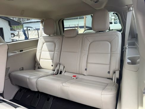 Used 2019 Lincoln Navigator L Reserve w/ Cargo Package image 43
