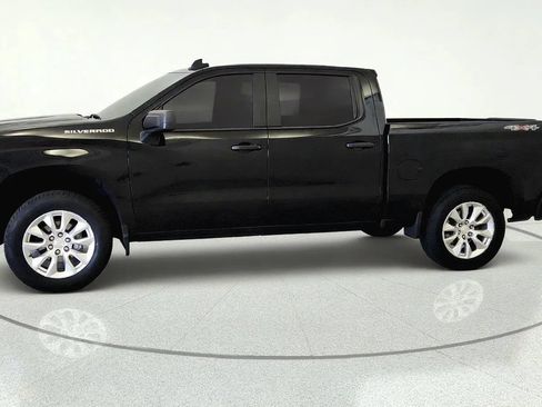 Used 2024 Chevrolet Silverado 1500 Custom AWD/4WD image 3