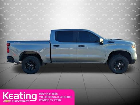 Used 2025 Chevrolet Silverado 1500 Custom Trail Boss w/ LPO, Dark Essentials Package AWD/4WD image 4
