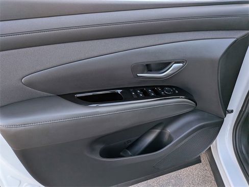 Used 2025 Hyundai Santa Cruz XRT image 8