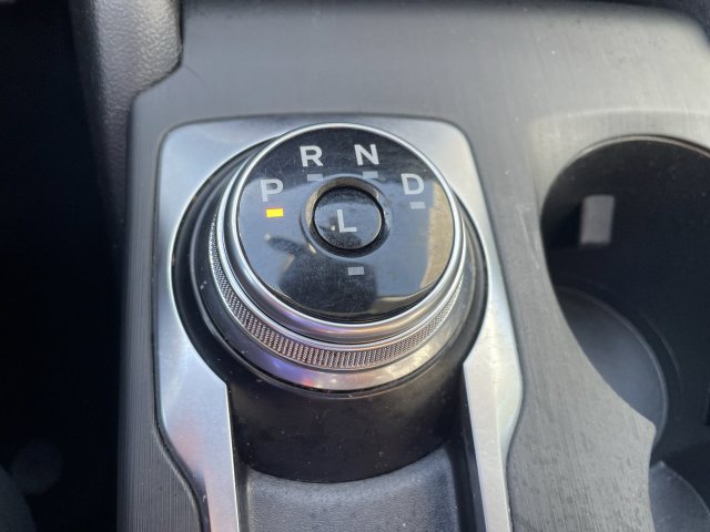 Used 2021 Ford Escape SE w/ SE Sport Appearance Package FWD image 16