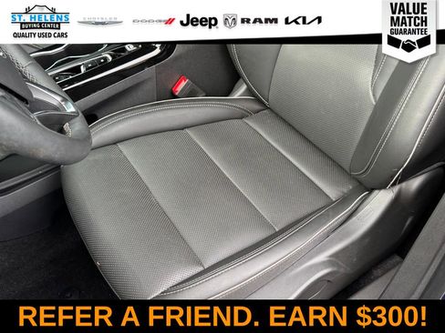 Used 2023 Buick Envision Essence image 15