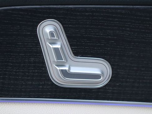 Used 2021 Mercedes-Benz GLS 580 4MATIC image 54