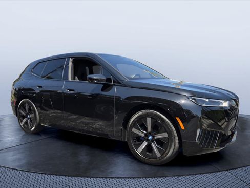 Used 2024 BMW iX xDrive50 w/ Sport Package AWD/4WD image 1