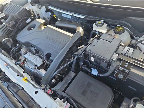 Used 2024 Chevrolet Equinox LT image 22