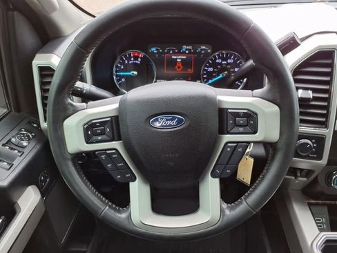 Used 2019 Ford F250 Lariat w/ Tow Technology Bundle image 16