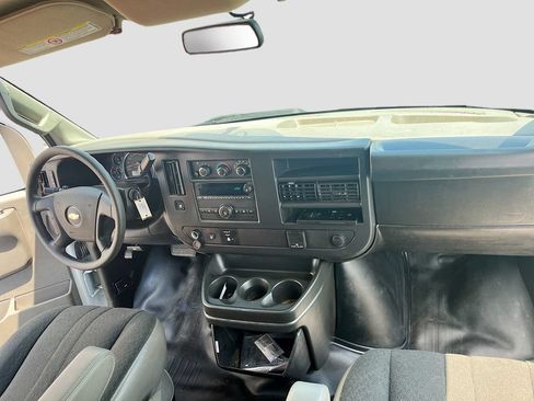 Used 2025 Chevrolet Express 2500 w/ Driver Convenience Package RWD image 21