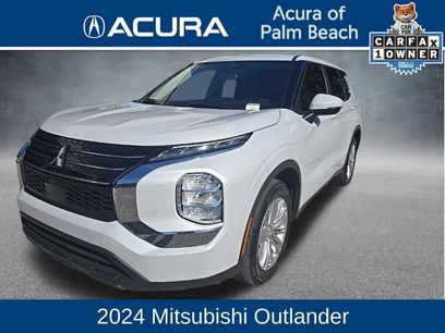 Used 2024 Mitsubishi Outlander ES