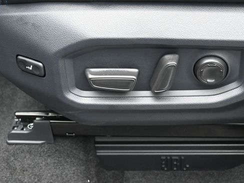 Certified 2026 Toyota Tundra Platinum AWD/4WD image 10