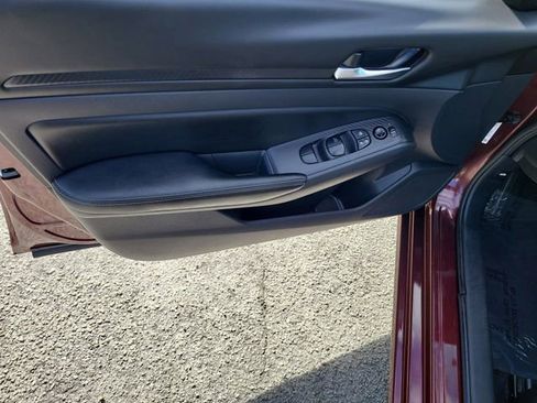 Used 2025 Nissan Altima 2.5 SV image 20