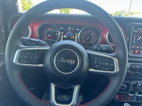 Used 2023 Jeep Wrangler Unlimited Rubicon w/ Xtreme 35 Tire Package AWD/4WD image 13