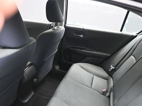 Used 2016 Honda Accord LX image 29