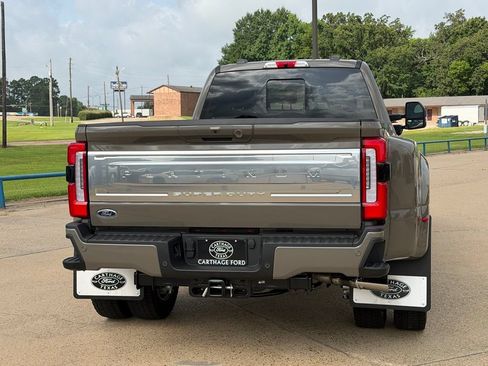 New 2026 Ford F450 Platinum w/ Platinum Plus Package AWD/4WD image 4