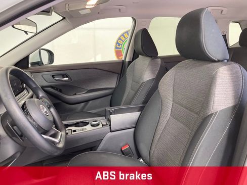 Used 2023 Nissan Rogue SV image 11