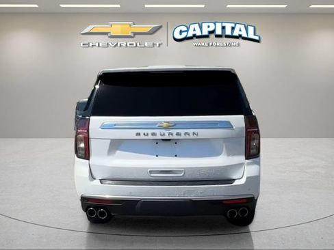 Used 2024 Chevrolet Suburban High Country AWD/4WD image 4