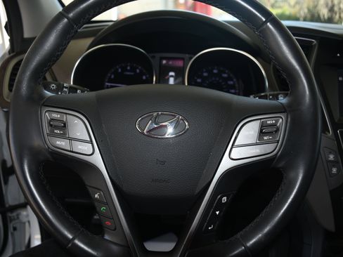 Used 2017 Hyundai Santa Fe Sport image 12