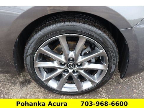 Used 2018 MAZDA MAZDA3 Grand Touring image 32