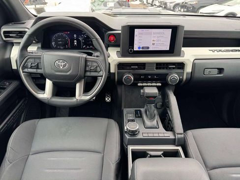 Used 2024 Toyota Tacoma TRD Sport image 16