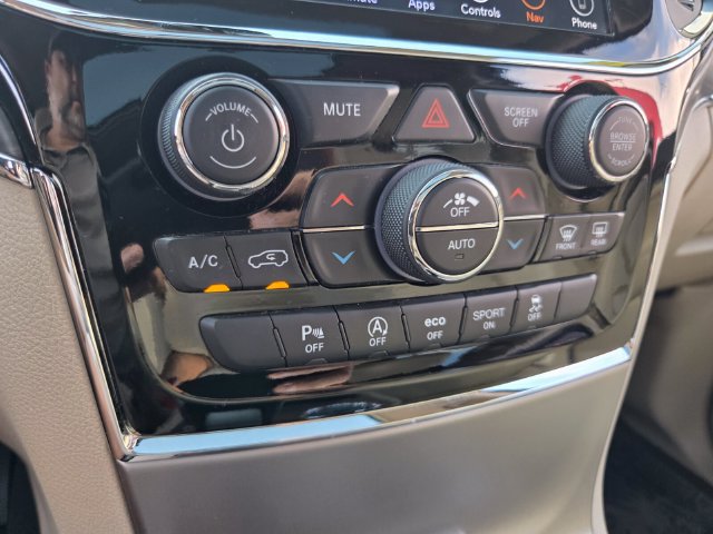 Used 2019 Jeep Grand Cherokee Limited w/ Luxury Group II RWD image 22