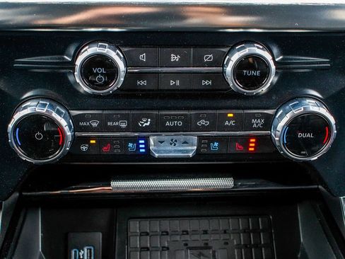 Used 2023 Ford F150 Lariat w/ Equipment Group 502A High AWD/4WD image 22