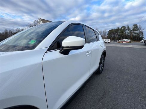 Used 2019 MAZDA CX-5 Sport image 11