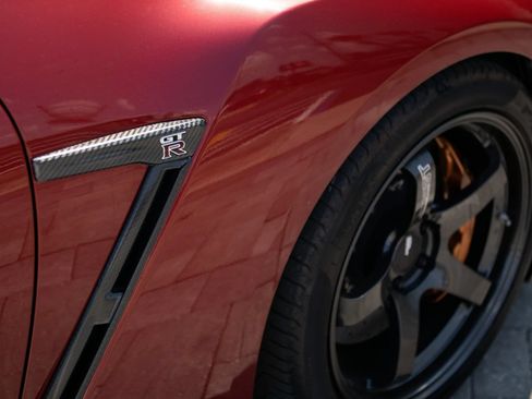 Used 2015 Nissan GT-R Black Edition AWD/4WD image 22