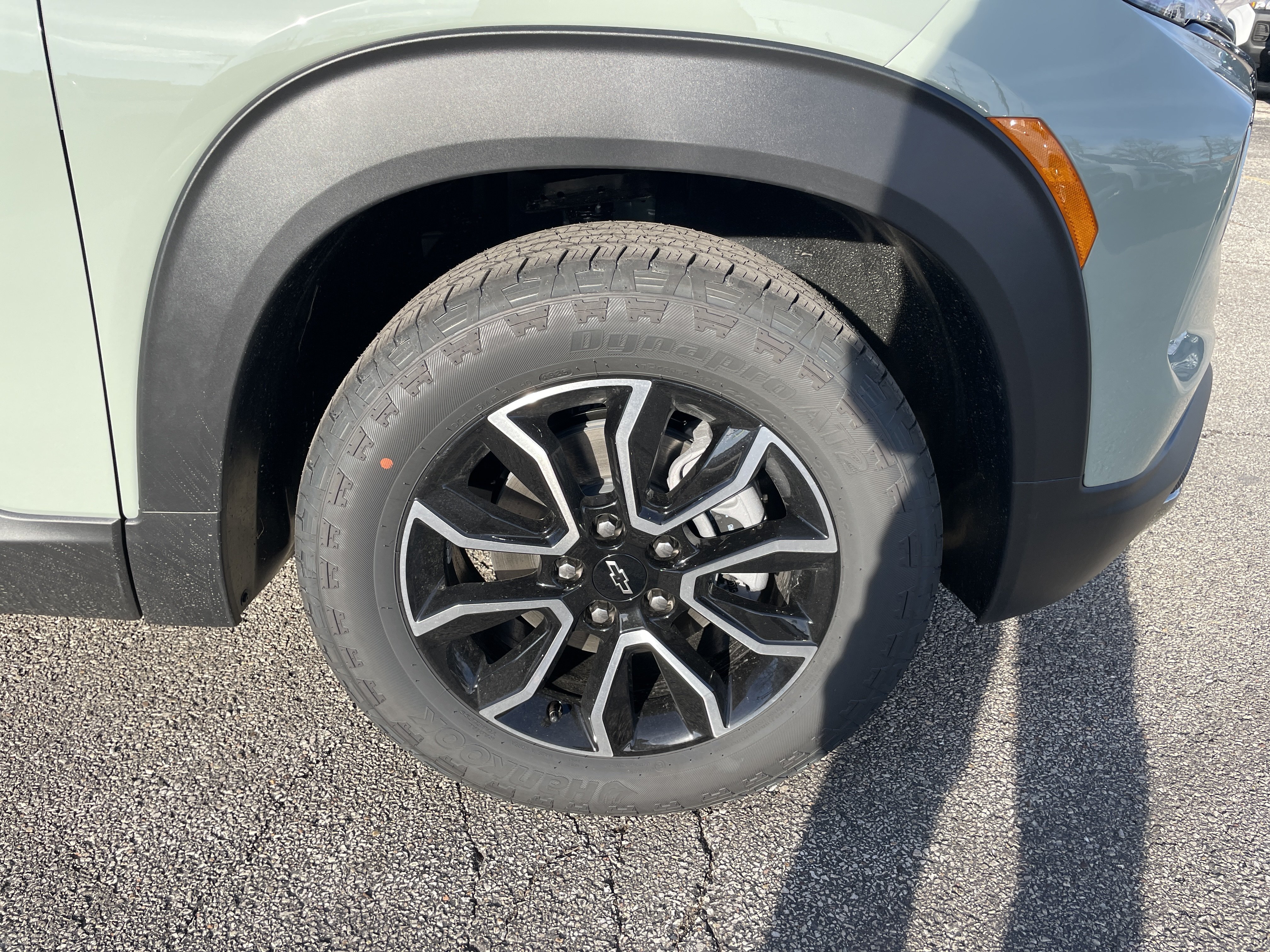 New 2026 Chevrolet TrailBlazer ACTIV w/ Driver Confidence Package FWD image 32
