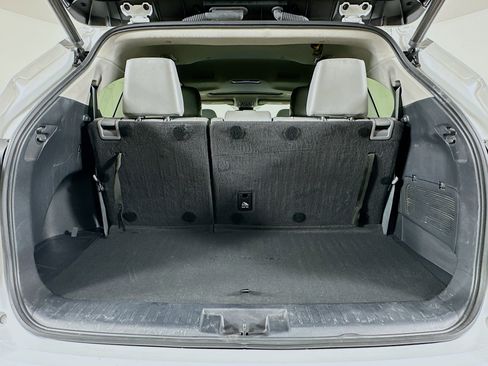 Used 2023 Toyota Highlander XLE image 30