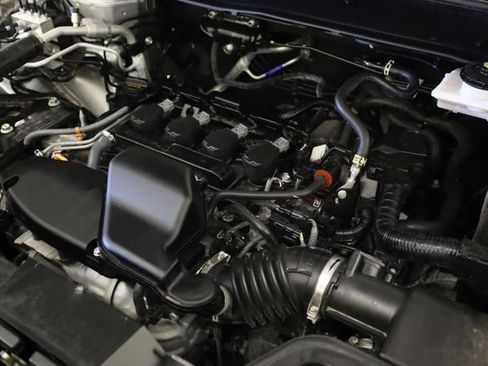 Used 2025 Honda CR-V EX-L image 9