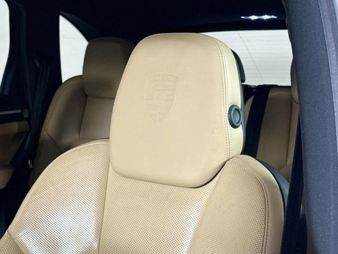 Certified 2018 Porsche Cayenne Platinum Edition AWD/4WD image 23