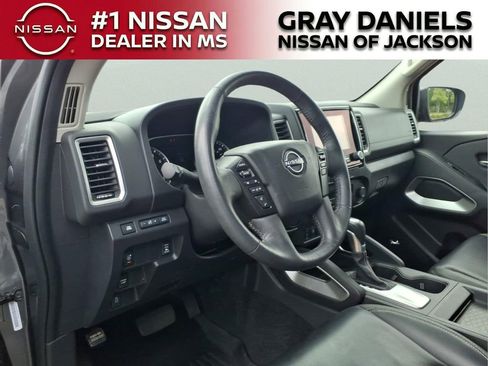 Certified 2024 Nissan Frontier SL w/ Technology Package RWD image 11