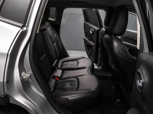 Used 2021 Jeep Compass Limited image 34