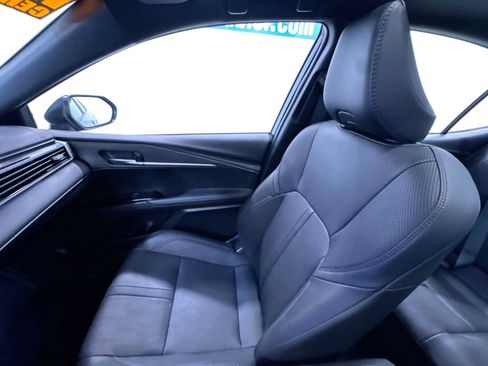 Used 2025 Toyota Camry XSE image 34