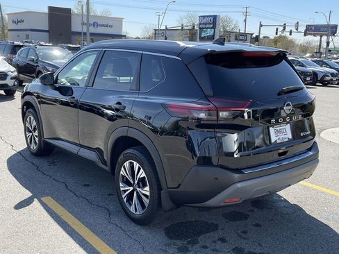Used 2022 Nissan Rogue SV w/ SV Premium Package AWD/4WD image 5