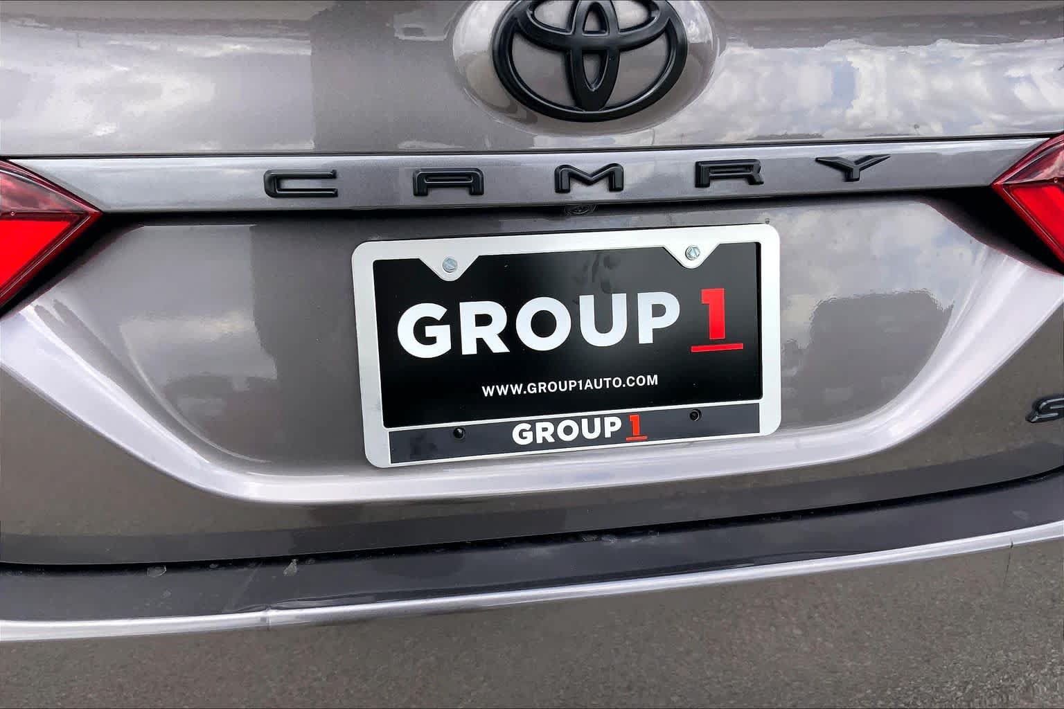 Used 2022 Toyota Camry SE FWD image 10