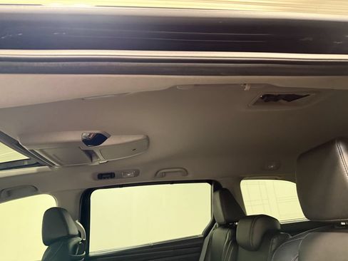Used 2023 Honda Odyssey Touring image 10