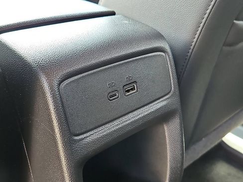 Certified 2024 Chevrolet Trax RS w/ Driver Confidence Package FWD image 27
